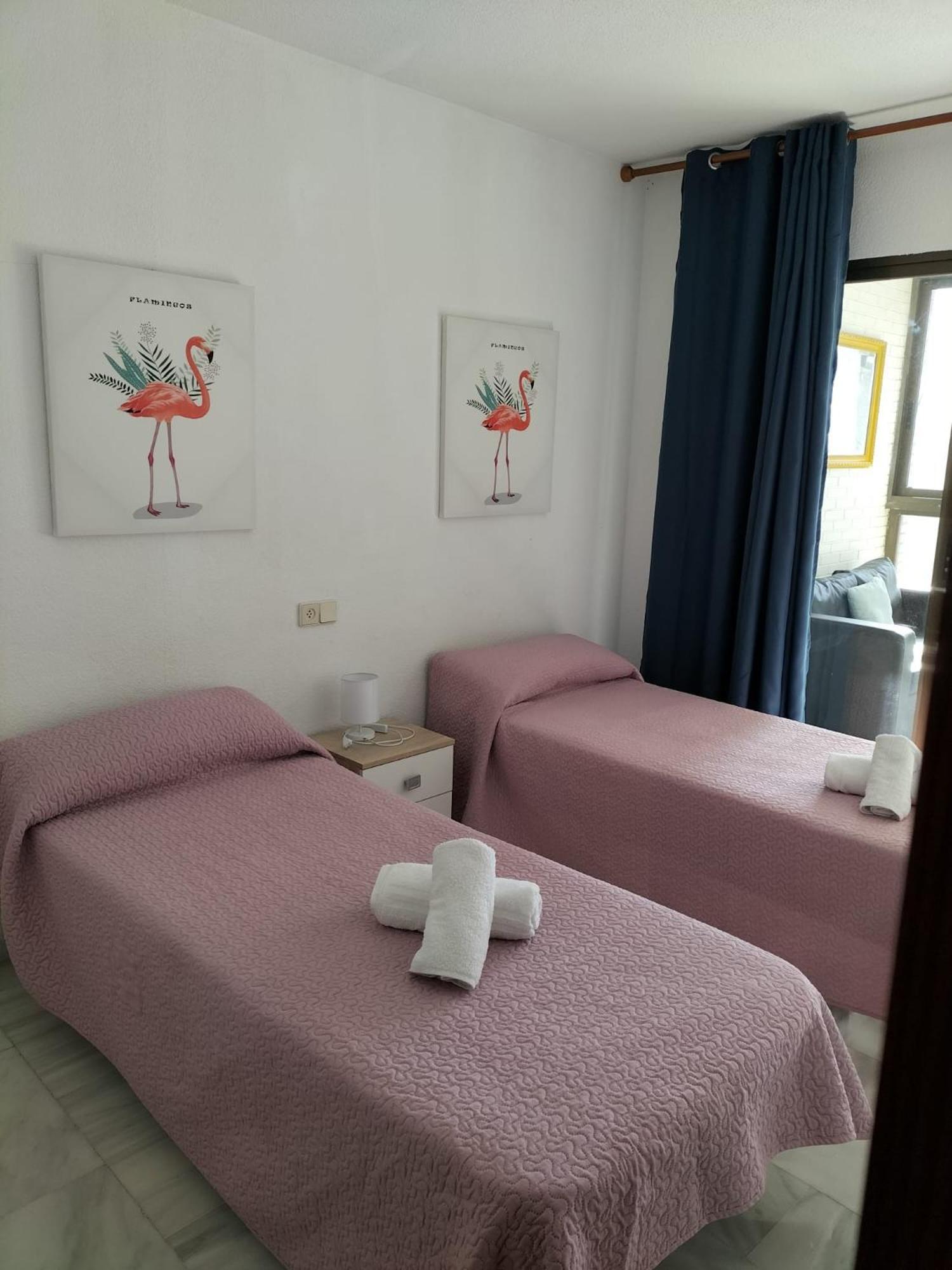 Paraiso Mediterraneo Levante Beach Pool & Parking 베니돔 외부 사진